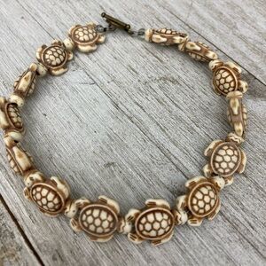 Honu turtle anklet with toggle clasp 9.5 inches